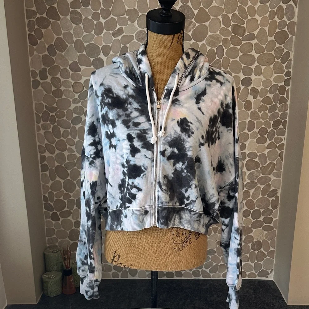 Hollister tie-dye cropped zip up hoodie